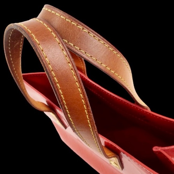 Louis VUITTON Reade PM Monogram Tote Vernis Collection Rouge💄 - Picture 11 of 13